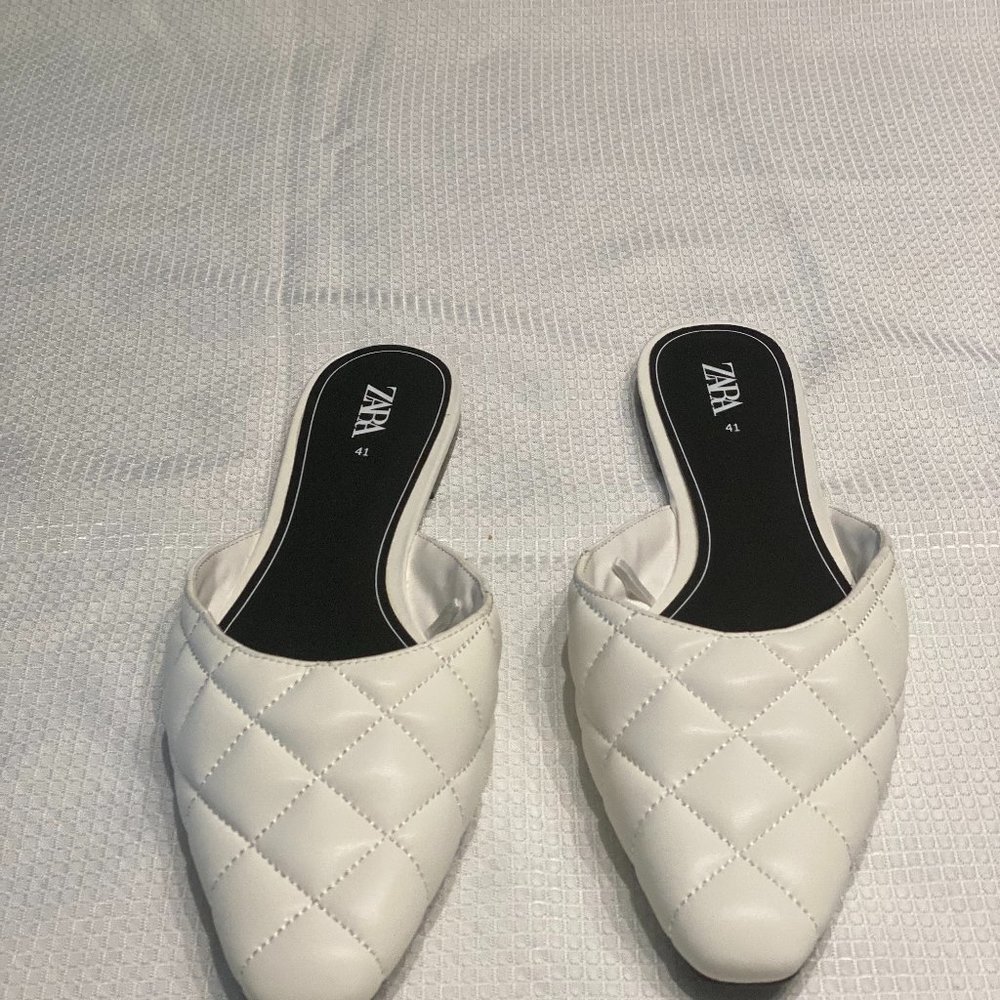 Zara quitted flat mules